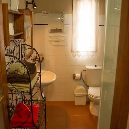 El Tejado 假日公园 3*